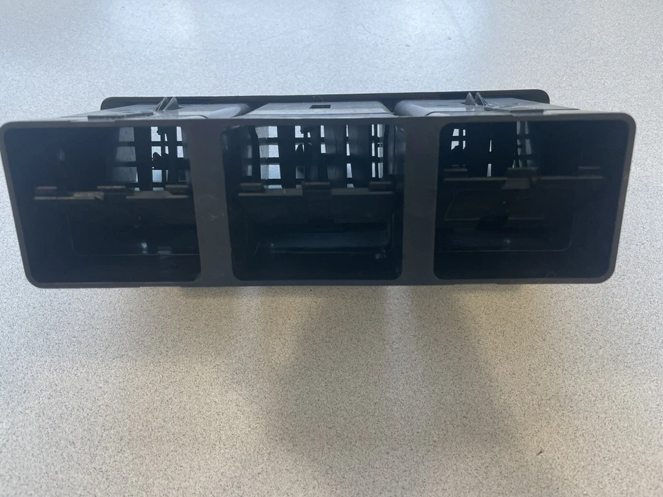 1998-2003 MERCEDES-BENZ ML320 ~ CENTER DASH AIR VENT ~ A1638300854 ~ OEM PART - Image 3 of 4