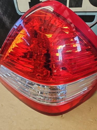 07-11 Nissan Versa S SL Rear Right Combination Brake Light Assembly 26550-EL30A - Bild 4 von 11
