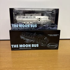 MOEBIUS PREBUILT MOONBUS, PREFINISHED CREW MEMBERS  AND SLEEVE ,OPEN BOX