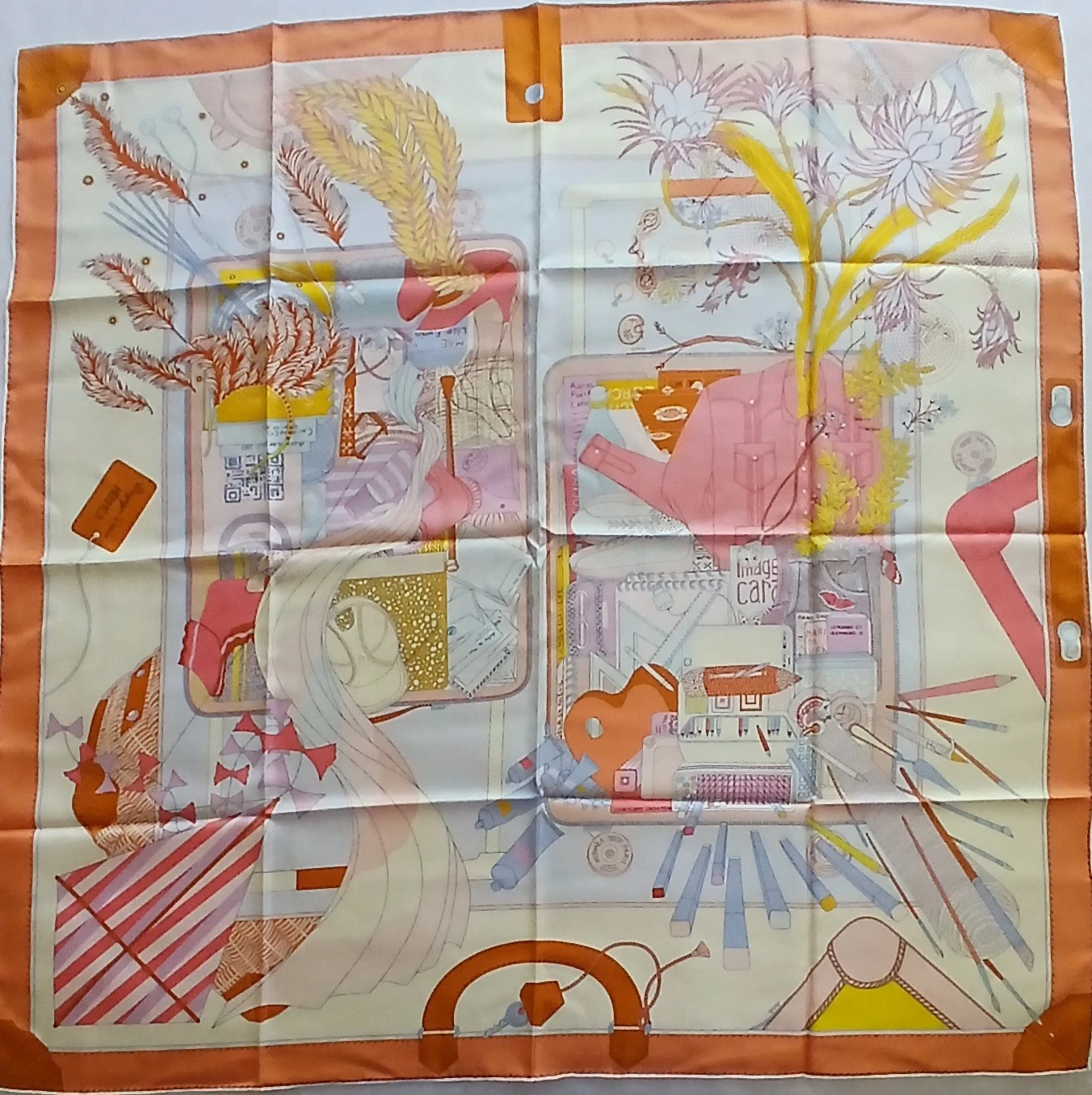 Hermès 90 Silk Scarf Bagages à Main Silk square scarf Orange Multicolor
Opens in a new window or tab