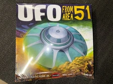 Polar lights UFO from area 51 Model KIT NIB sealed