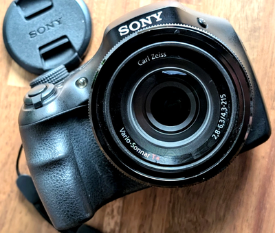 ネオ一眼 ソニー SONY DSC-HX300 中古美品 Amazon.com : Sony Cyber-shot DSC-HX300/BC 20.4 MP Digital Camera