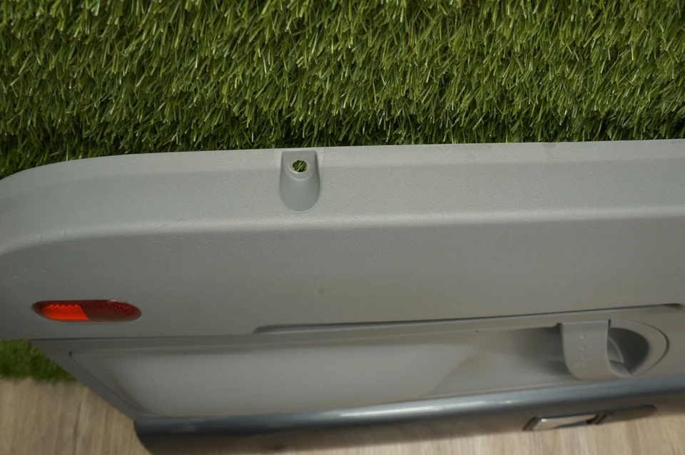 03-10 VW Volkswagen Beetle Convertible Door Panels Charcoal Gray/Gray Nice Pair - Image 4 of 4