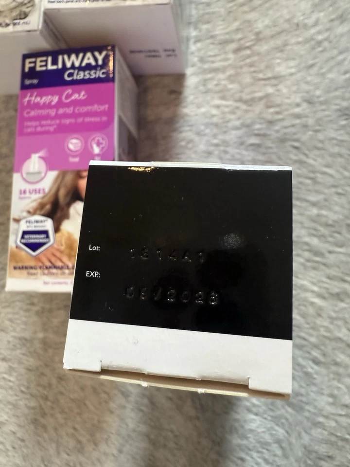 LOTE de 5 recambios difusores FELIWAY Optimum y aerosoles clásicos Happy Cat Foto 2 de 3