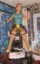 Lara Croft In Lebensgroß Tomb Raider