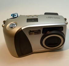 Toshiba PDR M25 2.2MP Digital Camera - Damaged, AS IS for Parts or Repair