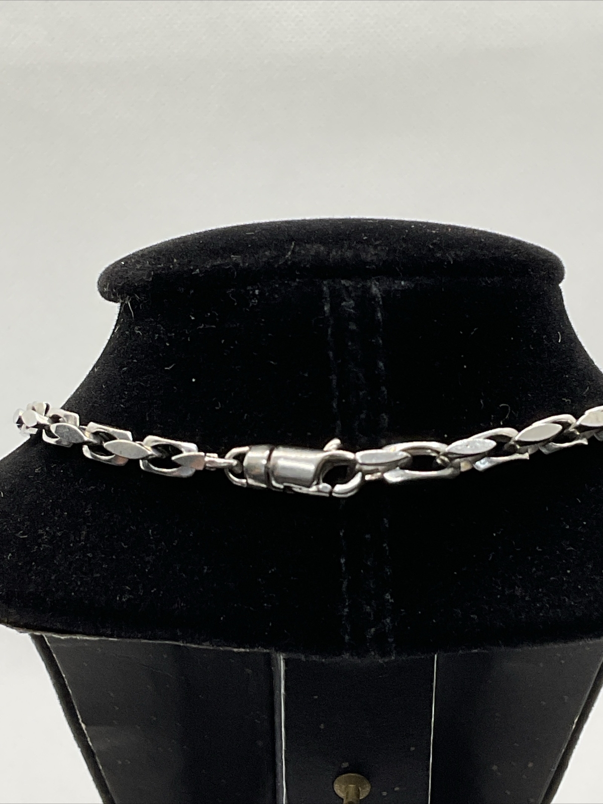 IMPRESSIVE MASSIVE Solid 12K White Gold Link Chai… - image 4