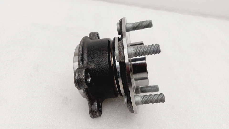 Conjunto de cojinete de buje trasero Ford Escape 2020-2025 Bronco Sport 21-25 LX6C2C300A4D Foto 4 de 4