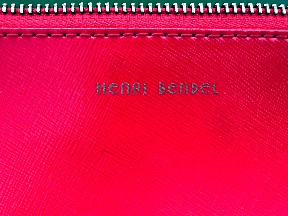 Henri Bendel Red Women's Clutch Cosmetic Bag 2 Compartment Zips Buttons on Wrist - Image 3 of 4