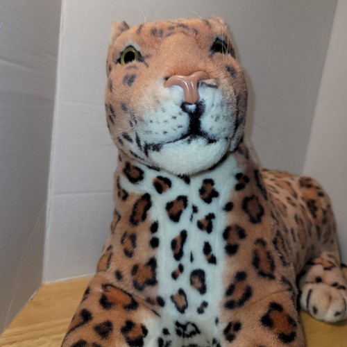 Kellytoy? Peluche grande realista leopardo gato salvaje animal de peluche 27" nariz de plástico - Imagen 5 de 10