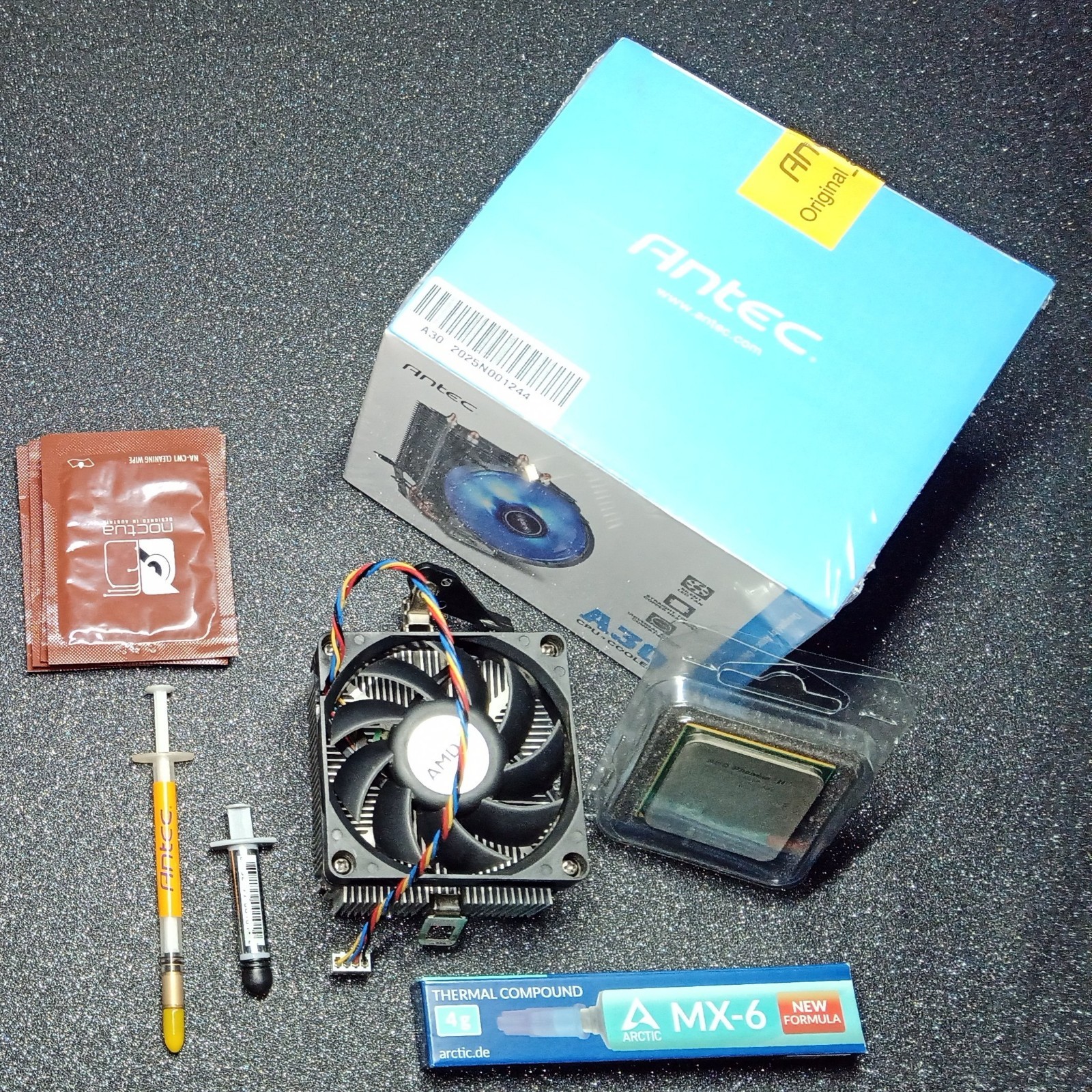 Lot CPU AMD Phenom II x4 945 et ventirad socket AM3 TBE N pour ordinateur