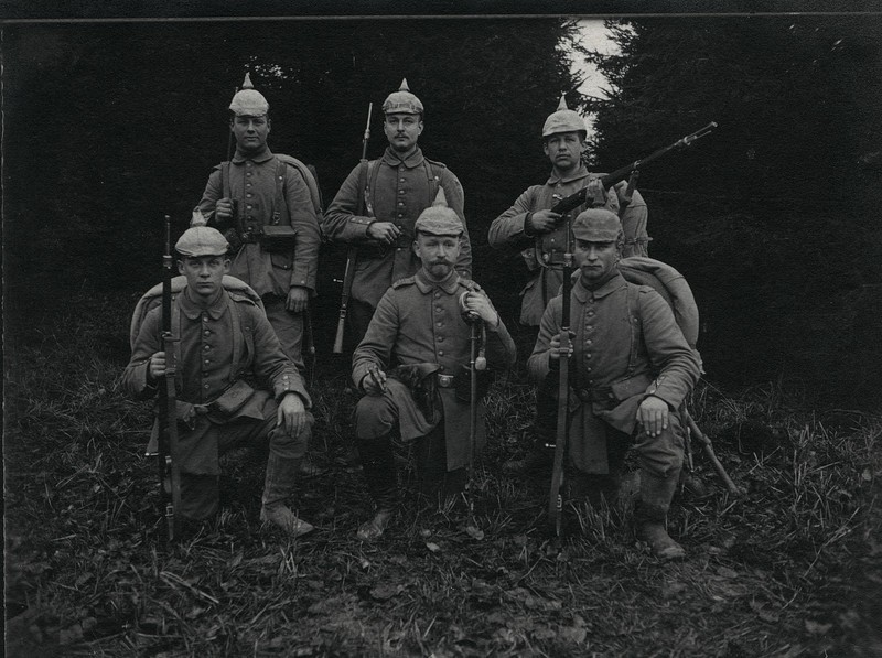 WW1 German Soldiers - Drawn P08 Luger pistol! - IR55 - Original WWI Photo RPPC