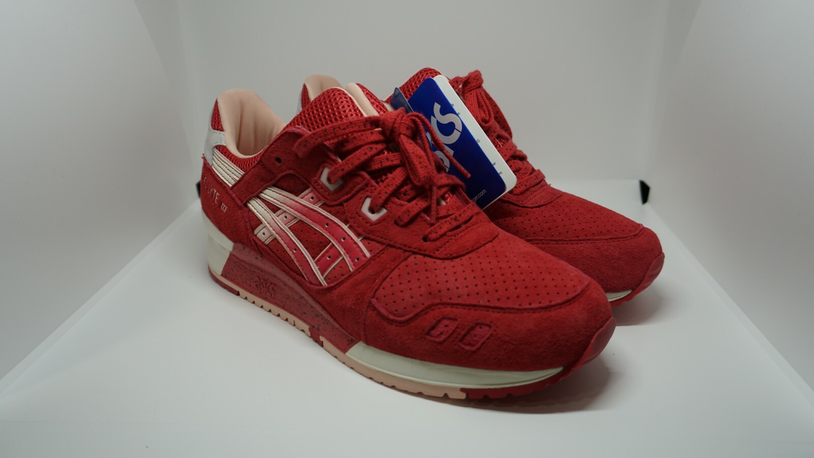 asics strawberries and cream