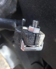 BMW E92 E90 E46 E60 E65 E53 M3 M5 BATTERY CABLE TERMINAL CLAMP SECURING T BOLT N