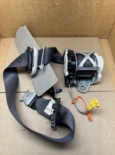 11-2013 Escalade Silverado Tahoe Front Right Passenger Seatbelt Retractor Black