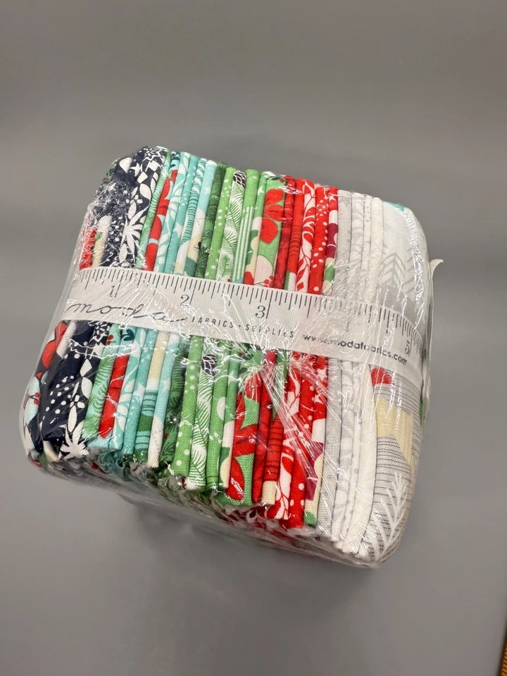 Kate Spain Aurora 26 Fat Quarters Moda Fabrics 27300AB - Image 4 of 4