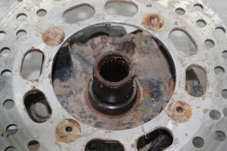 Suzuki King Quad 450 LTA450X 2008 4X4 AXI rueda delantera buje derecho o izquierdo Foto 2 de 4