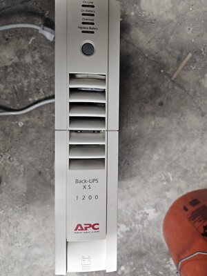 APC Battery Backup Back-UPS XS 1200, 8 outlets, Input 120V 12A 60Hz
