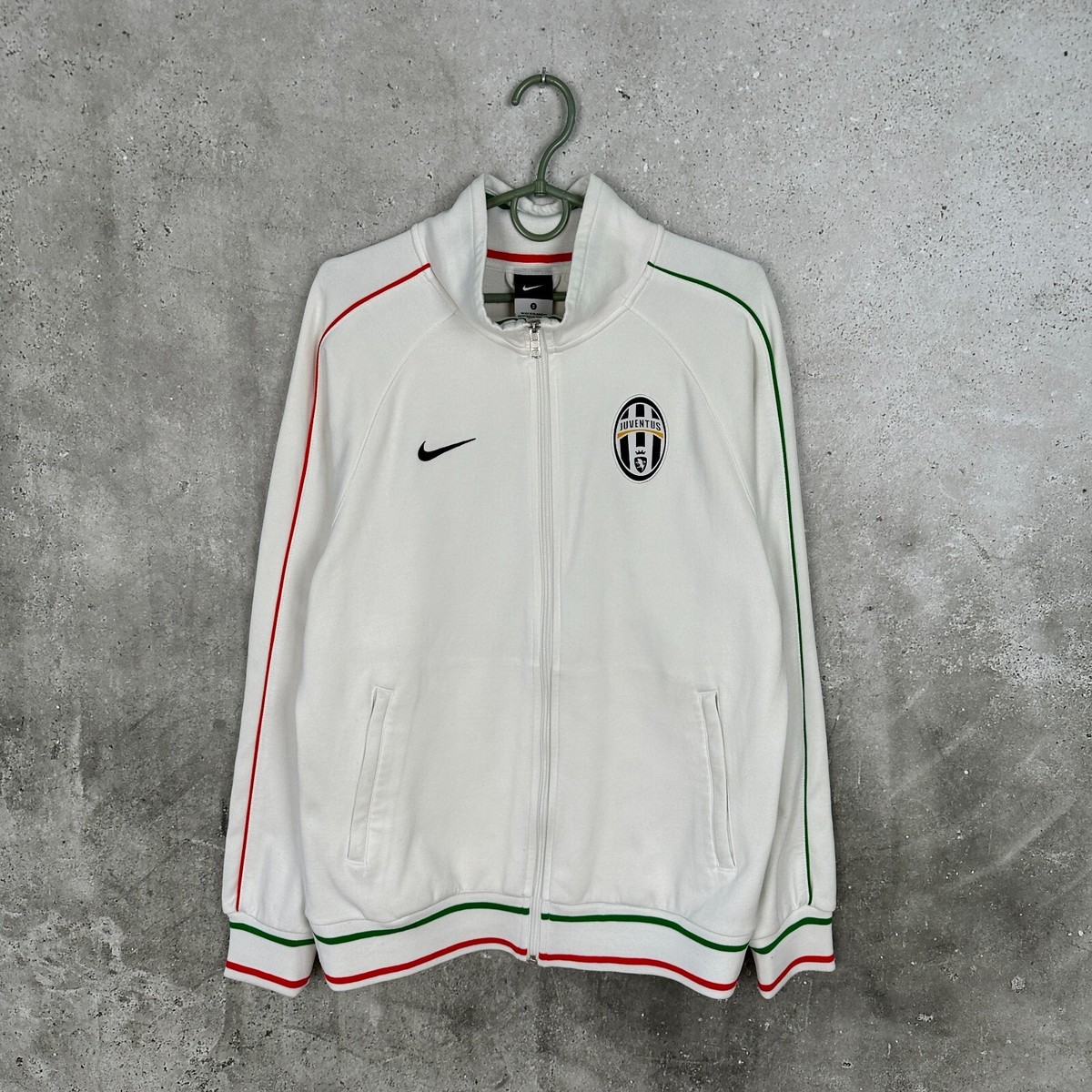 JUVENTUS 2010 2011 TRAINING FOOTBALL ANTHEM JACKET NIKE