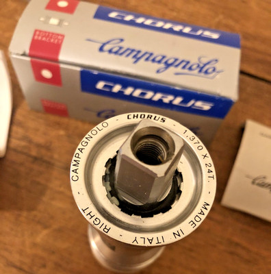 NOS Campagnolo Chorus Innenlager, um 1996, 1.370 x 24 TPI, 102mm