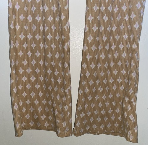 Aerie Women's High Waist Ribbed Cropped Flared Lounge Pants Size L - Picture 5 of 11