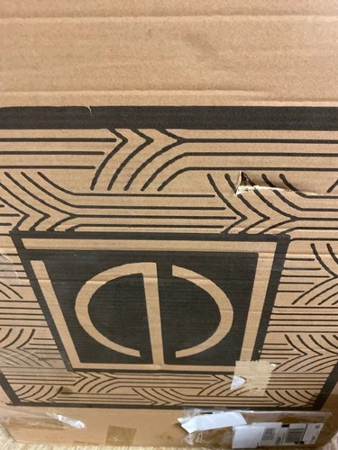 Elegant Decor Brynn 20x30 Oval Modern MDF Wood/Iron Mirror in Silver - Picture 1 of 3