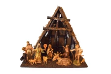 Musical Manger w/ 10 Resin Nativity Figures – Marked Italy – Missing 1 Wise Man