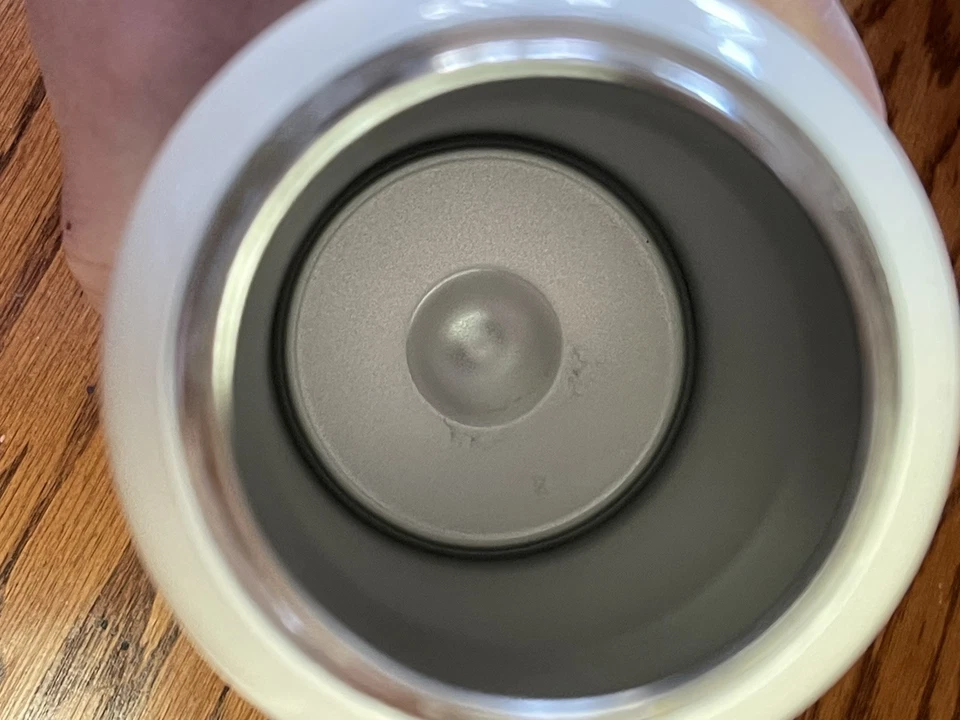 Mariposa de jardín Kate Spade acero inoxidable 33 oz. Botella de agua de acero inoxidable Foto 4 de 4