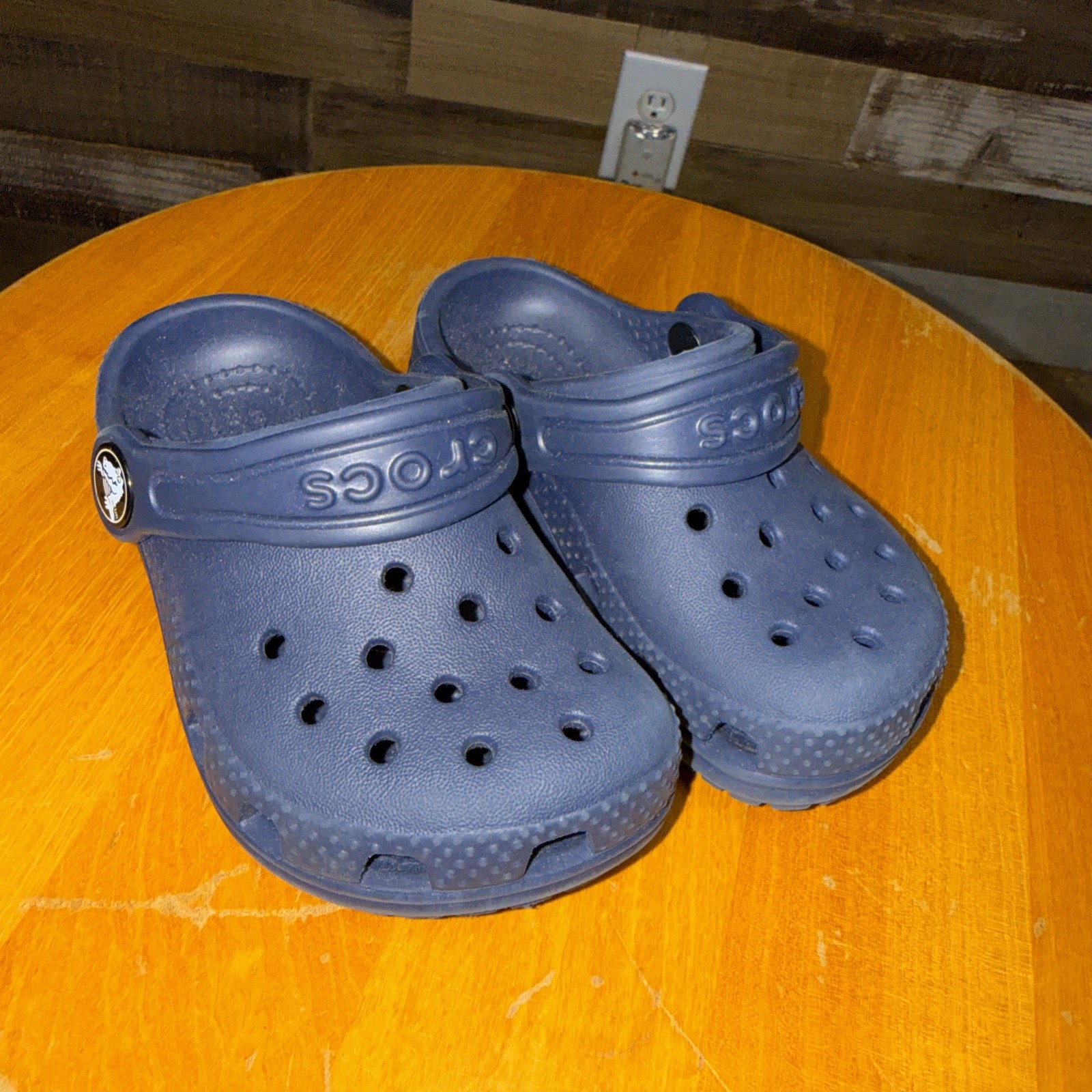 Crocs Classic Clogs Navy Blue Slip On Lightweight Comfort Shoes Youth Size 6