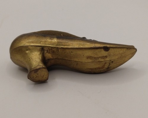 Antique Victorian Brass High Heeled Shoe Pin Cushion Cottagecore Made in USA  - 第 7/8 張圖片