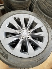 Tesla Model S Slipstream Wheel 19 2016 - 2020 1059337-00-b 19x8 Gray Oem Tire