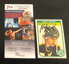 Neal Broten 1982-83 O-Pee-Chee OPC Auto JSA COA