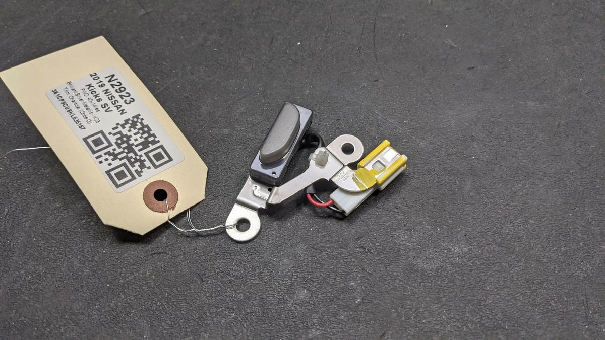 Front Right Door SOW Light Lamp Sensor 2019 Nissan Kicks