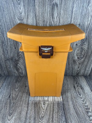 Vintage FENWICK Sports Seat Woodstream Corp 15x12x8 Complete w/Cooler & Trays