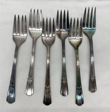 6 WM Rogers Mfg Co IS Silver Plated Salad Forks 1939 Sovereign Flatware