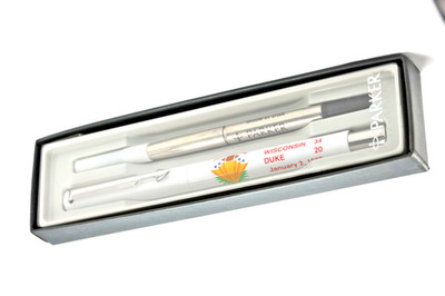 PARKER VECTOR ROLLERBALL PEN HALL OF FAME BOWL 1995 WISCONSIN VS. DUKE