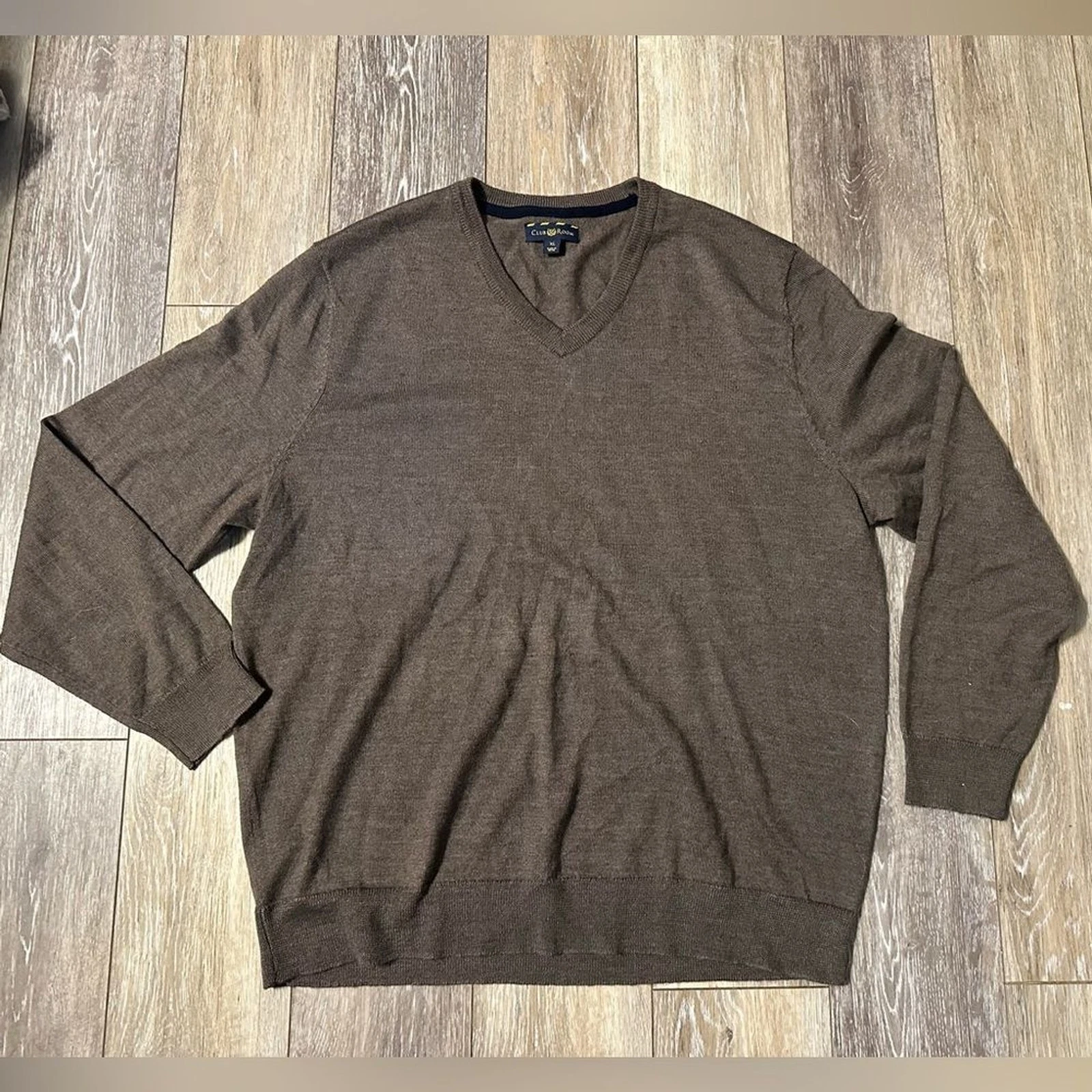 Club Room Men's Marino Wool Blend Brown V-Neck Sweater