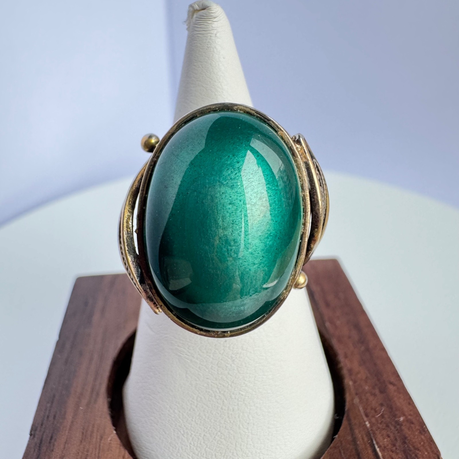 Vtg Green Cabochon Statement Ring Adjustable Gold… - image 4