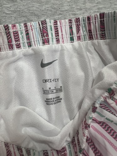 Size 6 NIKE AUTHENTIC GIRLS ORIGINAL BRAND NEW 2Pc TEE & SHORTS SET - Picture 3 of 5