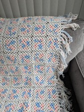 Vintage handgehäkelter Afghan für Baby - rosa, weiß & blau!