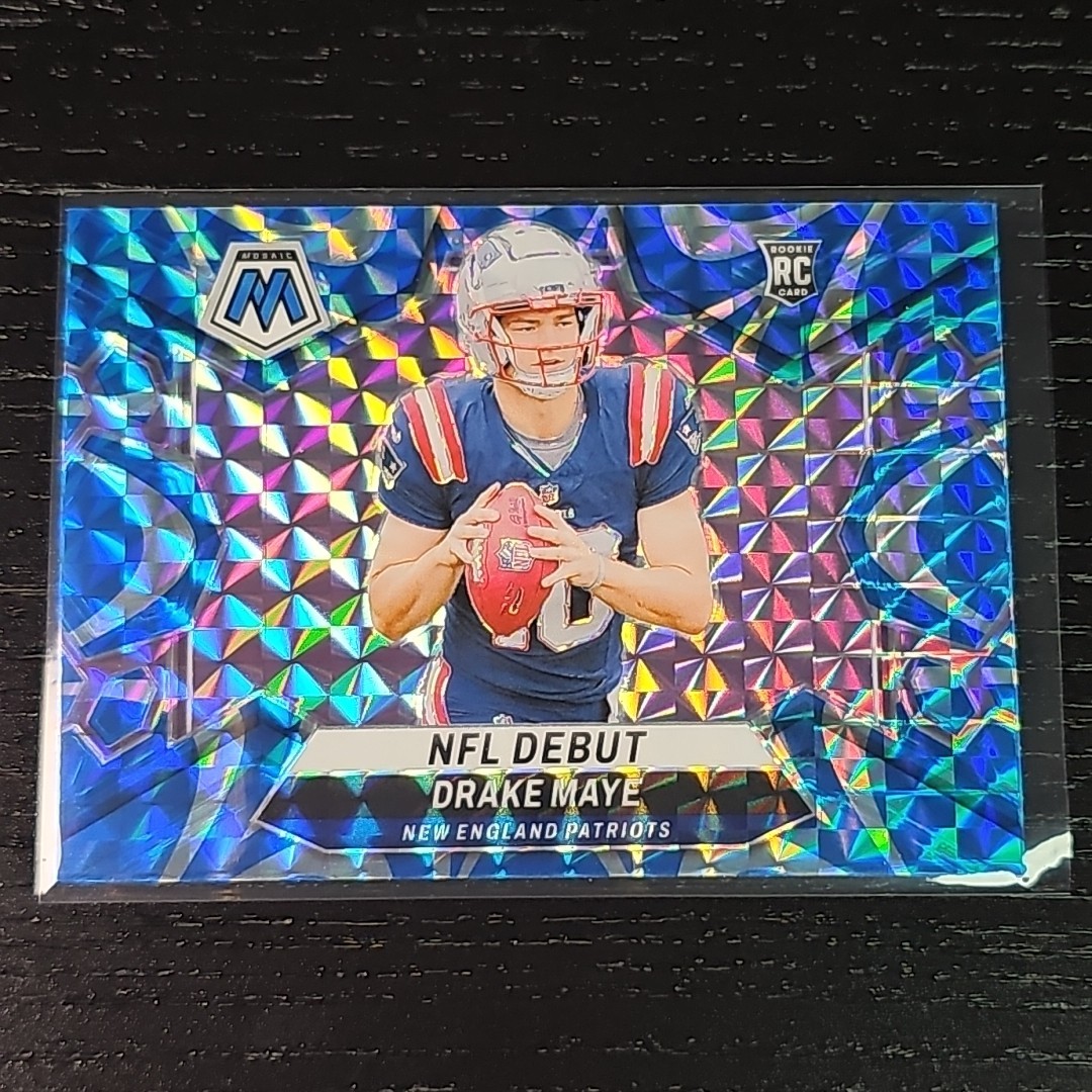 2024 Panini Mosaic - NFL Debut Drake Maye #273 Reactive Blue Mosaic Prizm (RC)