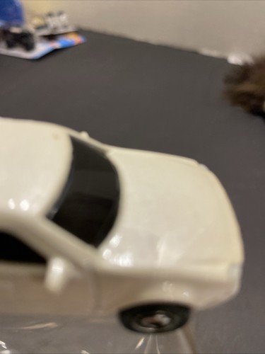 Matchbox 2017 MBX ADVENTURE CITY Cadillac One 10/125 A7 - Picture 4 of 7