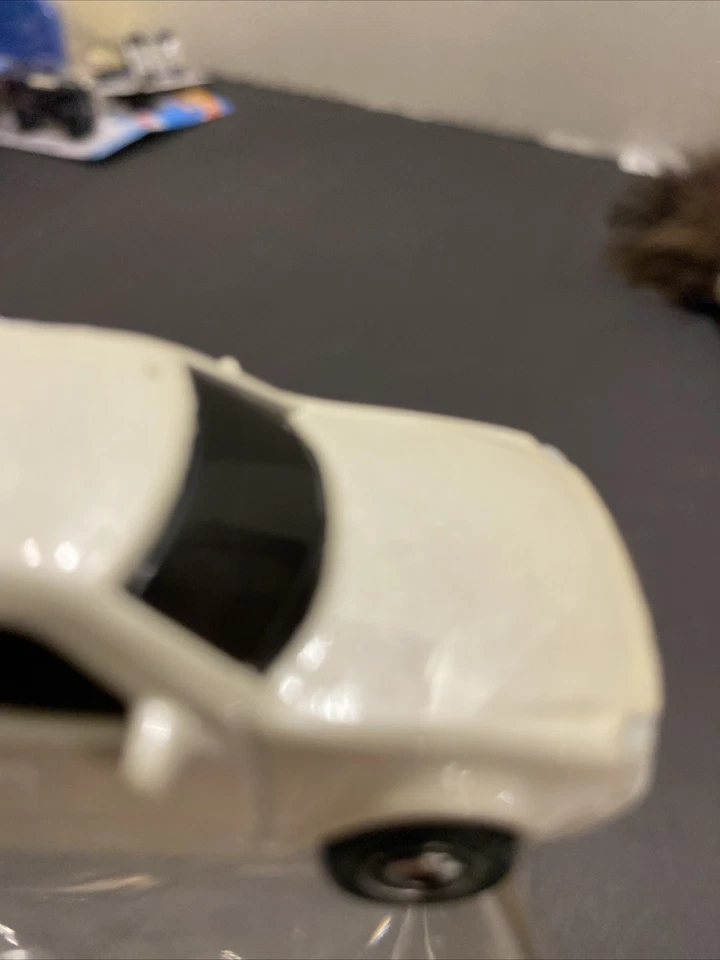 Matchbox 2017 MBX ADVENTURE CITY Cadillac One 10/125 A7 - Image 4 of 4