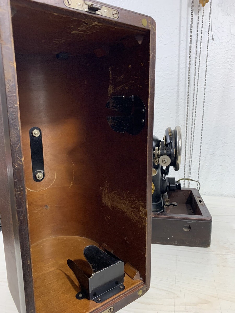 Vintage Antique Portable Singer Sewing Machine Bent Wood