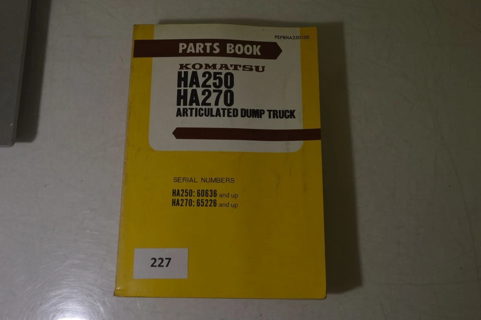 B227 - Komatsu Parts Book - Teile-Katalog für HA 250 / 270 Knickgelenk-Kipper - Bild 1 von 1