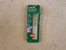 800+ PLASPLUGS Tile Spacers for Ceramic Wall Tiles, 2mm Grout Line.