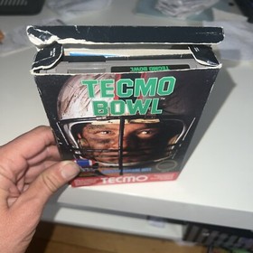 Tecmo Bowl NES Nintendo Complete CIB Authentic Nice Label NFL Official Licensed