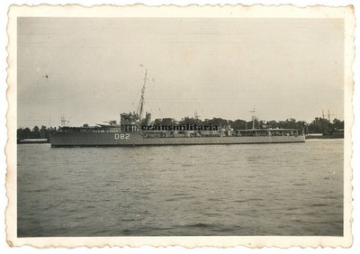 Orig. Foto englische Kreuzer HMS Calcutta D82 Schiff Hafen SWINEMÜNDE Polen 1934