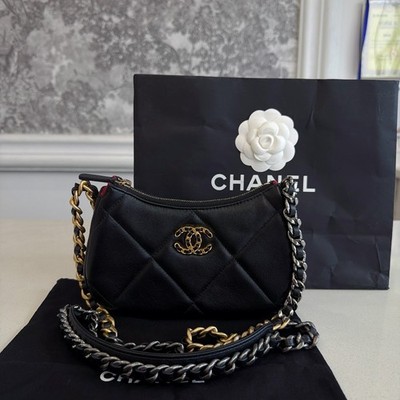 Chanel 19Bag Hobo Bag Black Lambskin Quilted Tri-color HW Chain [Duties Paid]