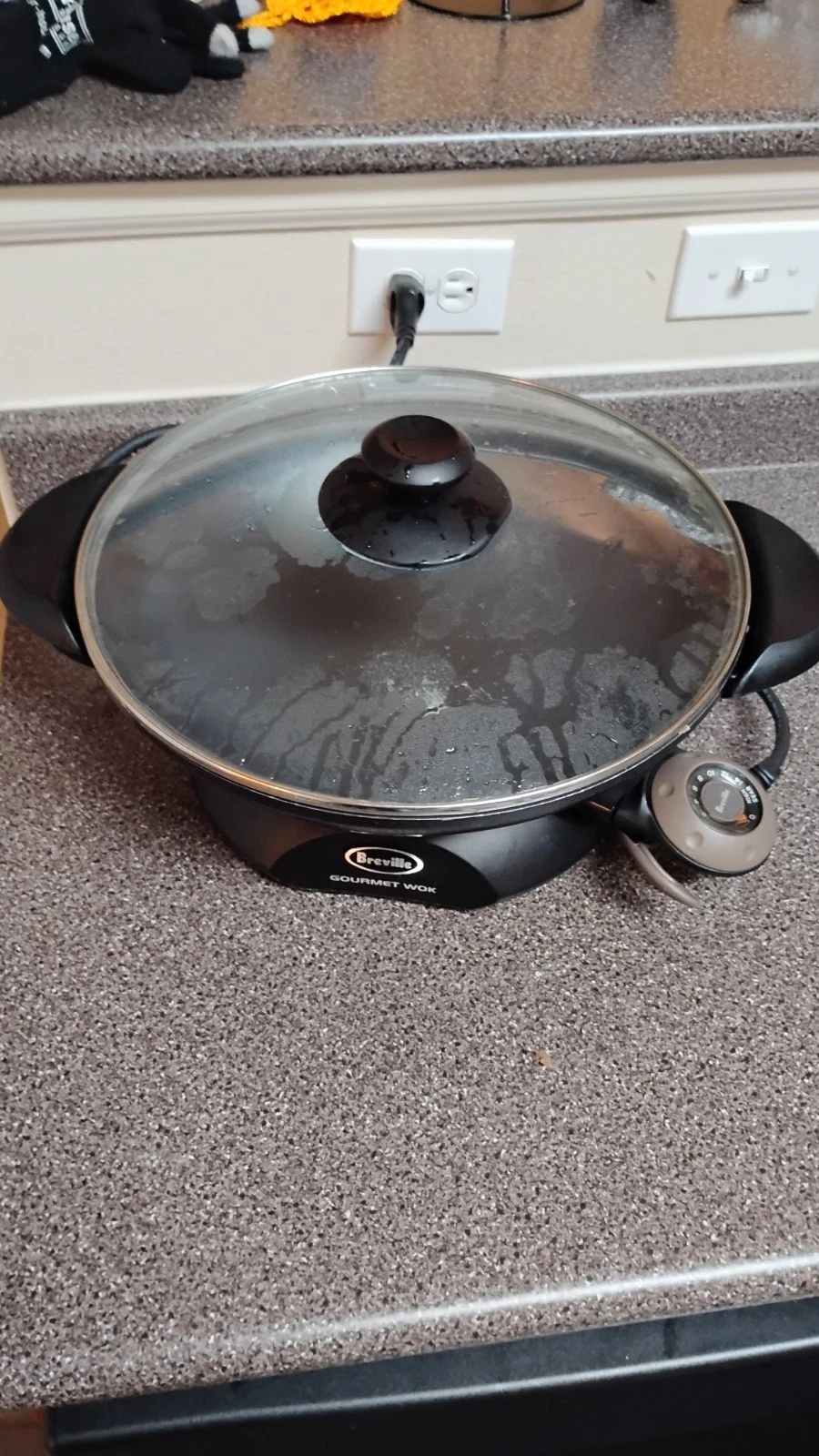 Breville Gourmet Wok EW30XL Electric Non Stick Quantanium Surface